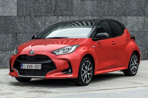 Toyota Yaris Style: así va el 'Coche del año 2021'