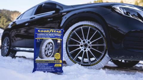 Prepara tu coche para la nieve: dos cadenas textiles en oferta y con envío rápido