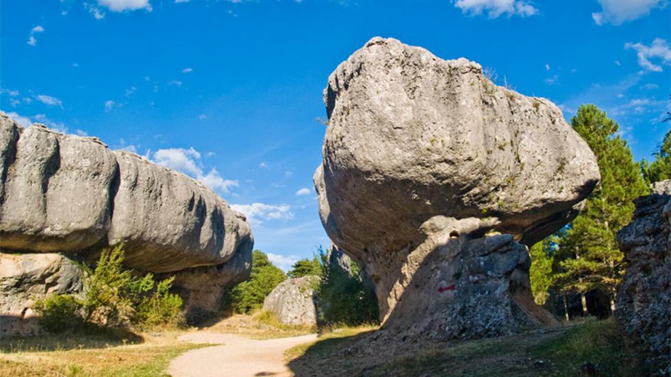 Diez monumentos naturales en España que debes visitar Autobild.es Diez monumentos naturales en España que debes visitar Autobild.es