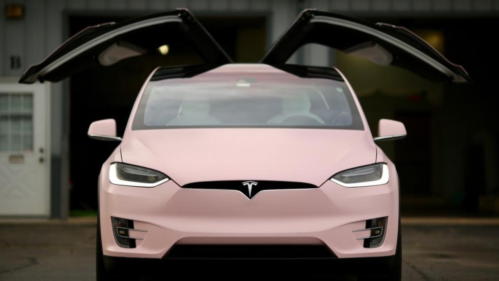 Bubblegum Pink: el Tesla Model X de la pantera rosa ...