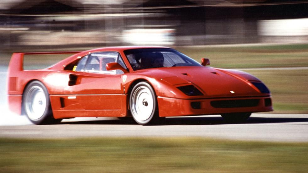 2-deportivos-transformados-pick-up-ferrari-f40 2-deportivos-transformados-pick-up-ferrari-f40