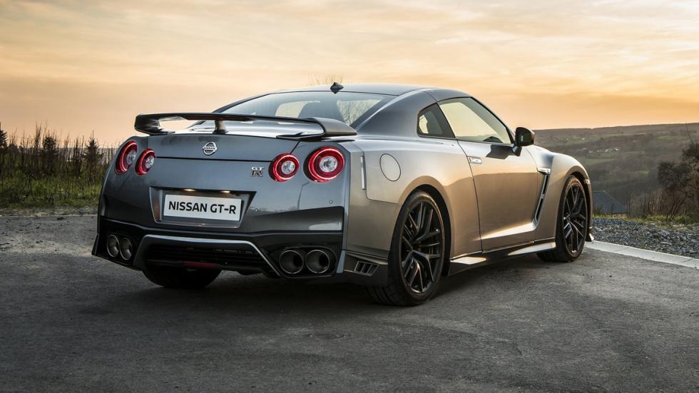8-deportivos-transformados-pick-up-Nissan-GT-R 8-deportivos-transformados-pick-up-Nissan-GT-R